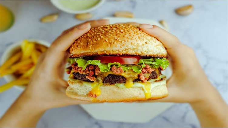Just three days of fatty food may damage aging brains
